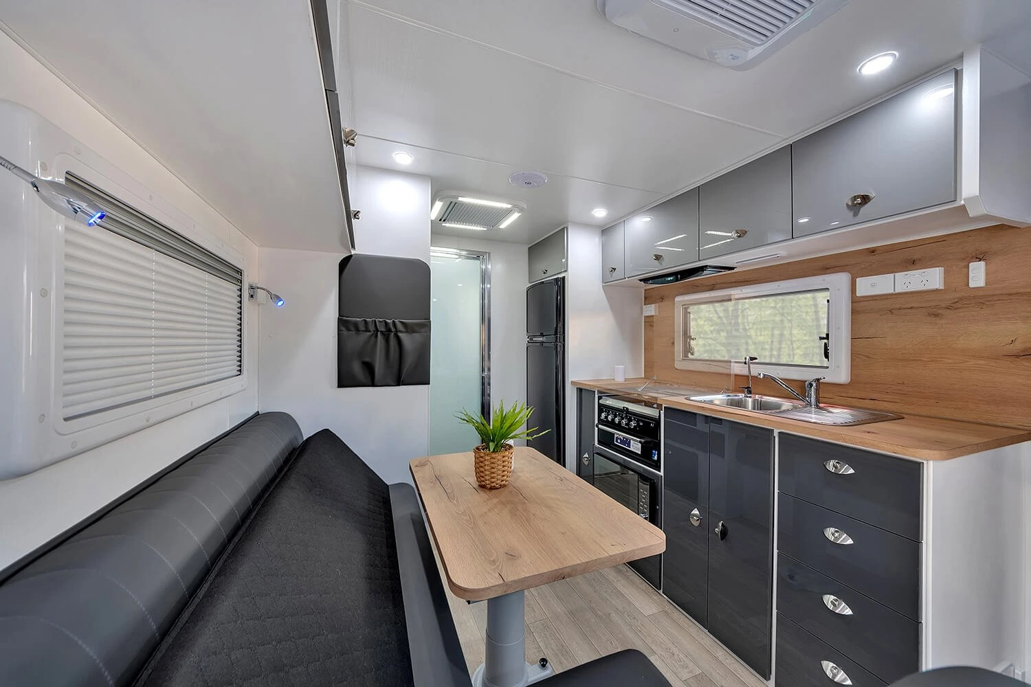 19'5 Aussie Fivestar Caravans 2026 The Cape New Off Road Caravan For Sale