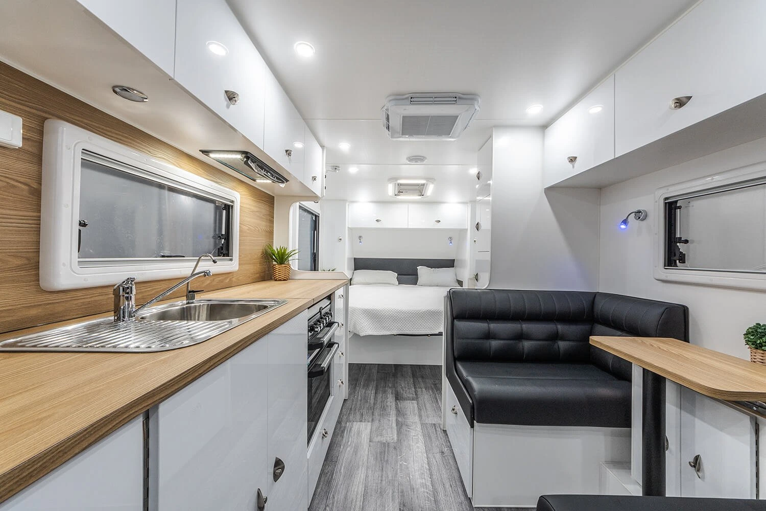 2026 Aussie Fivestar Caravans 19'5 Eureka New Off Road Caravan For Sale