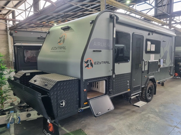 Ezytrail Caravans Airlie 18 Twin 18' Off Road Lithium Battery Solar Panels