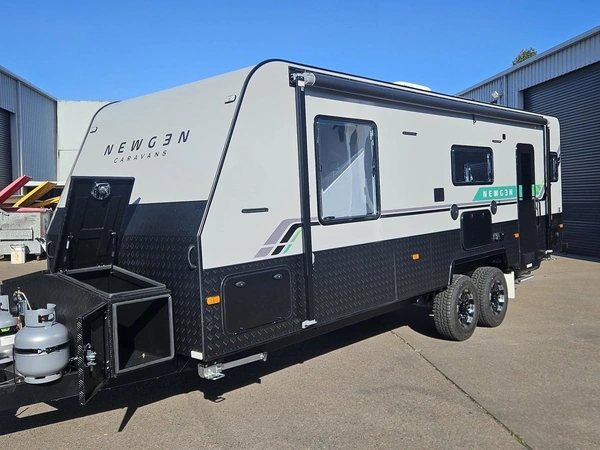 2026 NewGen Caravans Ngc 24' Luxury Air Conditioner Solar Panels