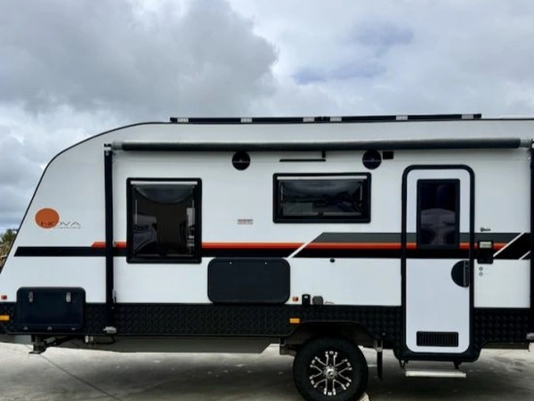 2019 Nova Caravans Metrolink Off Road Solar Panels Air Conditioner