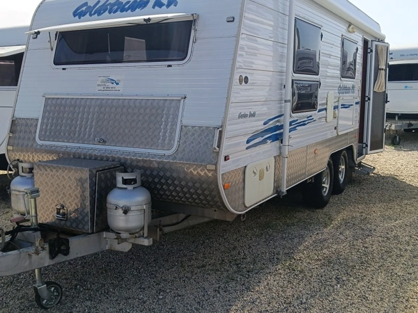 2010 Goldstream RV 19'6 Pop Top Air Conditioner Full Ensuite