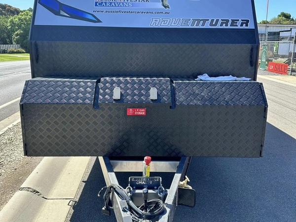 2026 Aussie Fivestar Caravans Escape 22' Off Road Off Grid Lithium Double Bunk