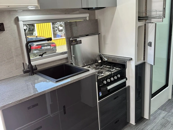 2026 Aussie Fivestar Caravans Escape 22' Off Road Off Grid Lithium Double Bunk