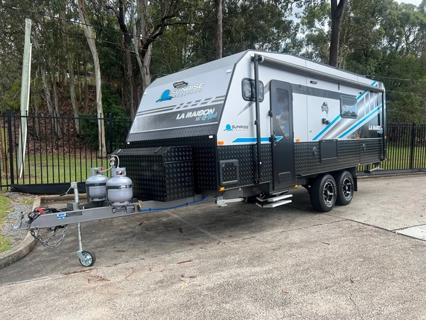 2026 Sunrise Caravans La Maison 22' Off Road Solar Panels Full Ensuite