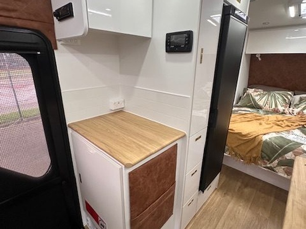 2026 Highclere Caravans Runaway 15'6 Off Road Lithium Battery Full Ensuite