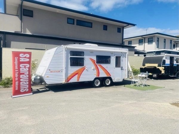 2012 Windsor Caravans Entice 17'3 Off Road Diesel Heater Air Conditioner