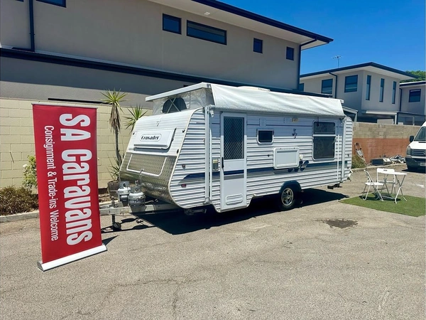2008 Crusader Caravans XL 18'2 Pop Top Air Conditioner Island Bed