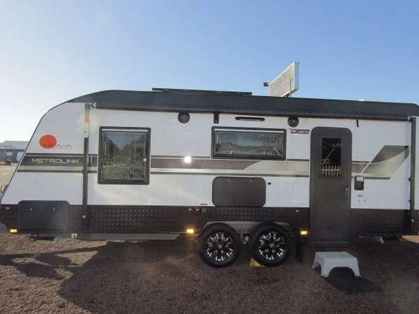 Nova Caravans Metrolink 20'10 Touring Solar Panels Toilet Shower