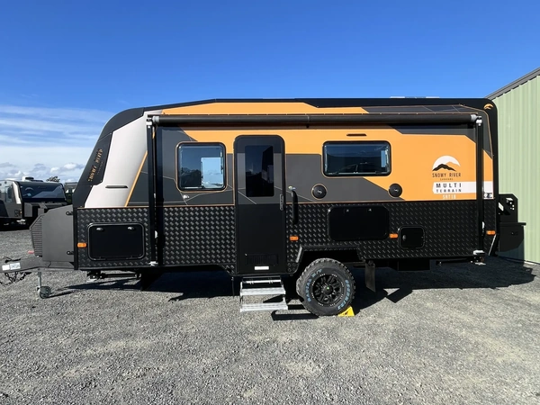 New Snowy River Caravans SRT-18 26'4 Off Road Diesel Heater Solar Lithium