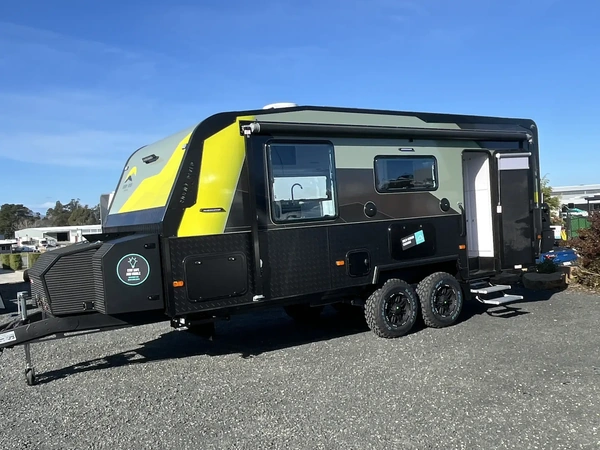 New Snowy River Caravans SRT-20' Off Road Diesel Heater Lithium Battery