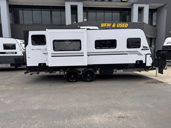 2024 Jayco Caravans Silverline Outback 21'6 Off Road Solar Lithium Full Ensuite