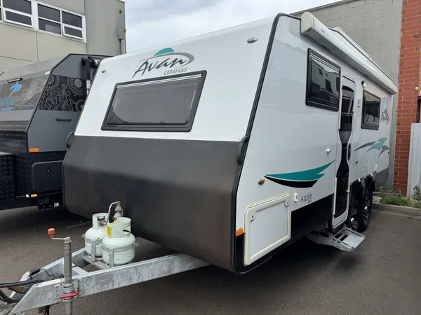 2018 Avan Caravans Aspire 564 19'6 Pop Top Tandem Axle Solar Panels Diesel Heater